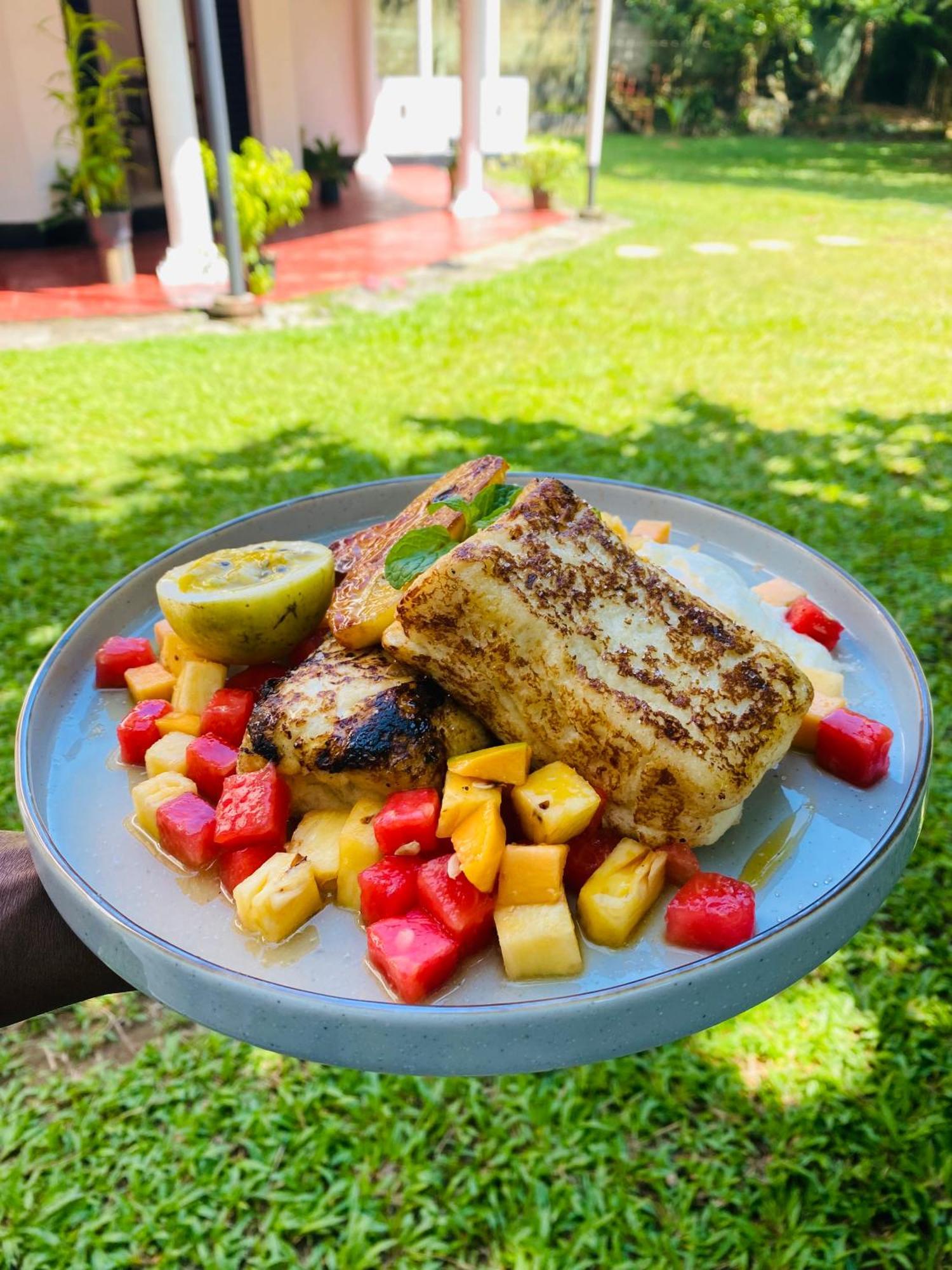 Surf N Spice - Hiriketiya Hotel Dikwella Luaran gambar